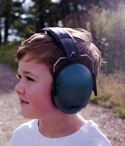 CASCOS ANTI RUIDO BANZ DARK GREEN KIDZ+3 - MINI MUNDO
