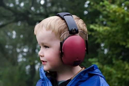 CASCOS ANTI RUIDO BANZ MAROON KIDZ+3 - MINI MUNDO