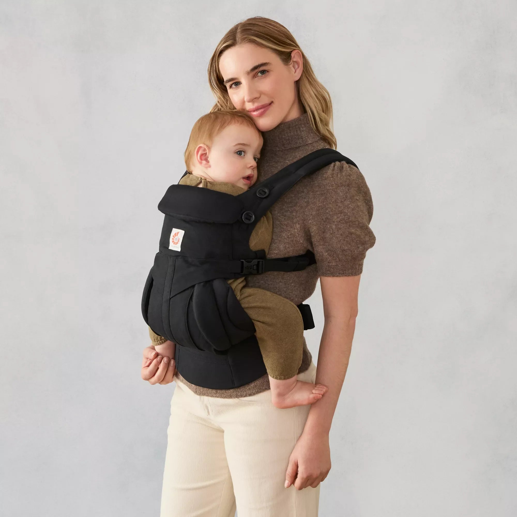 Mochila portabebés Ergobaby Omni Classic Cotton Pure Black - MINI MUNDO