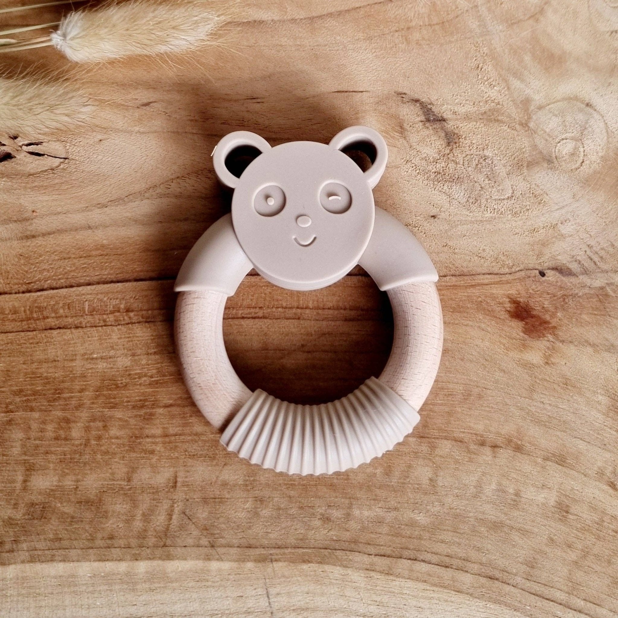 Mordedor silicona madera - oso panda beig - MINI MUNDO