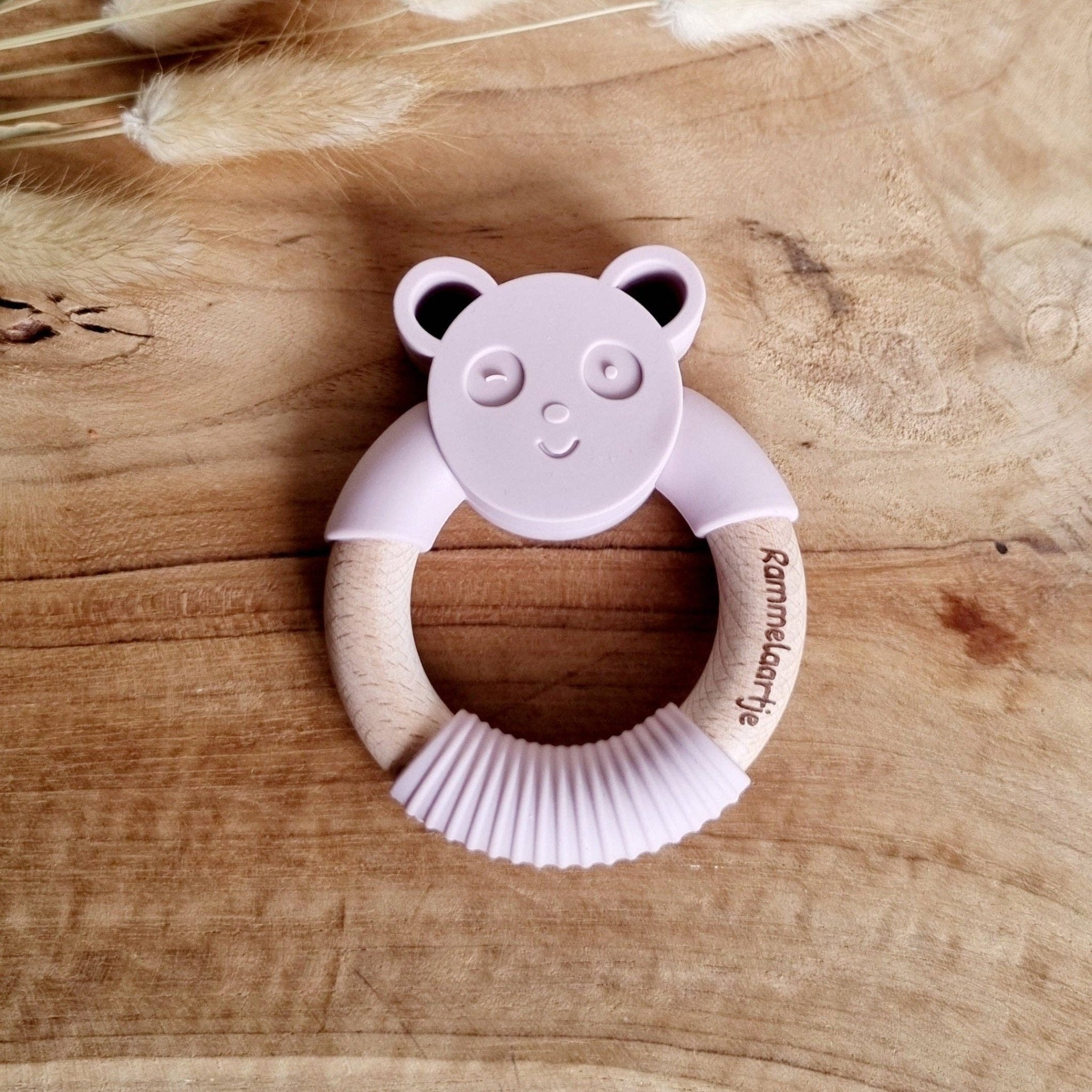 Mordedor silicona madera - oso panda rosa claro - MINI MUNDO