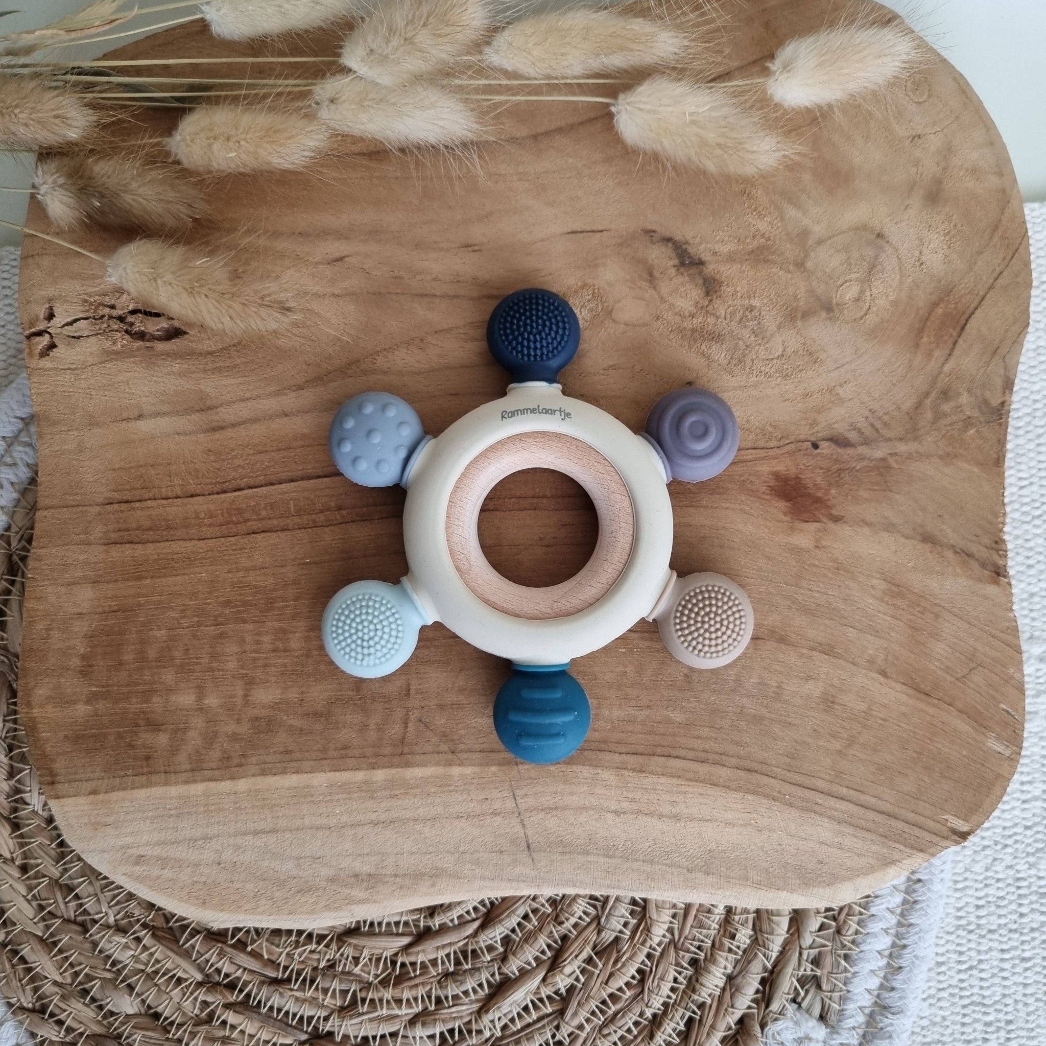 Mordedor texturas silicona y madera - MINI MUNDO