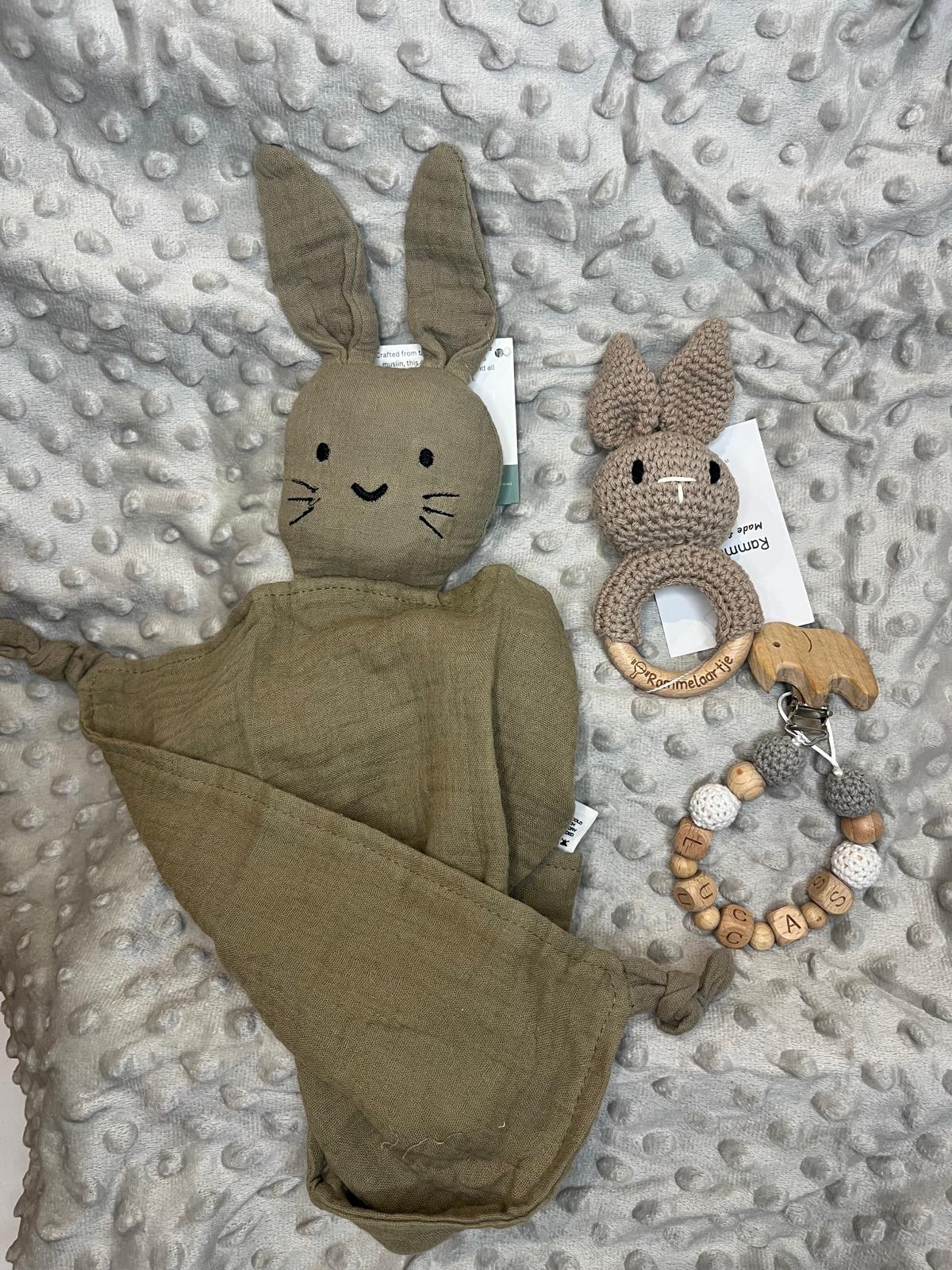 Pack manta, chupetero, doudou o sonajero. - MINI MUNDO